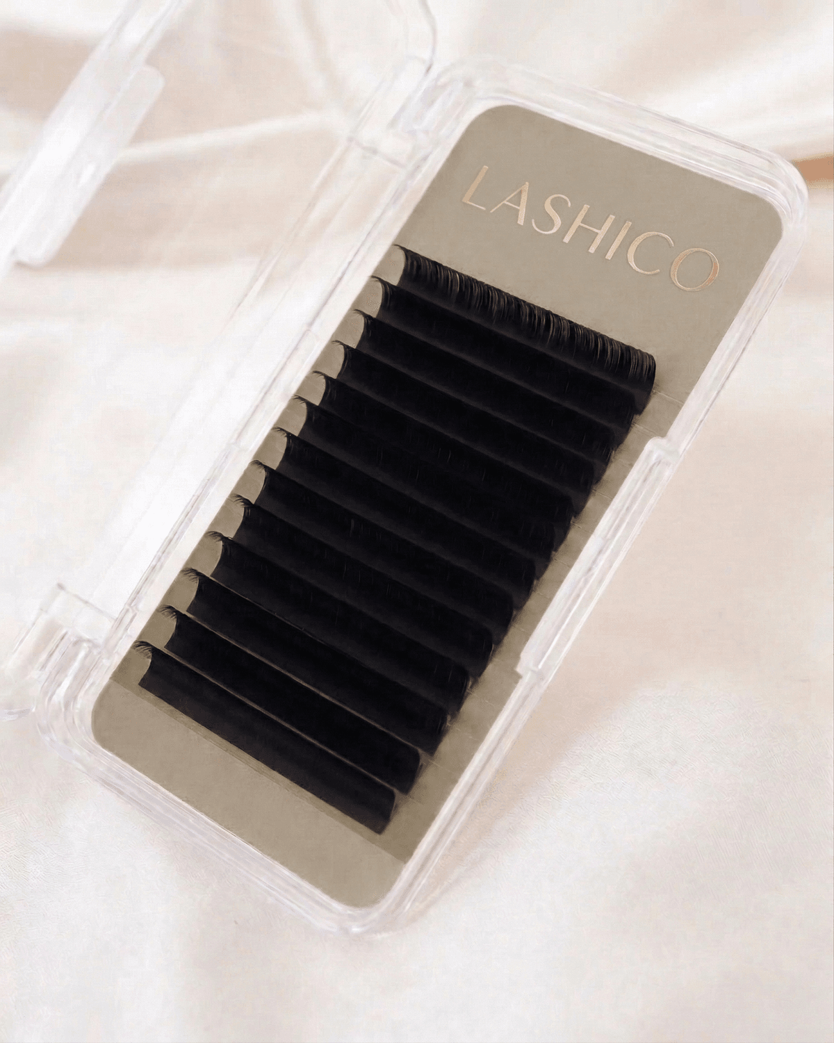Classic Lashes